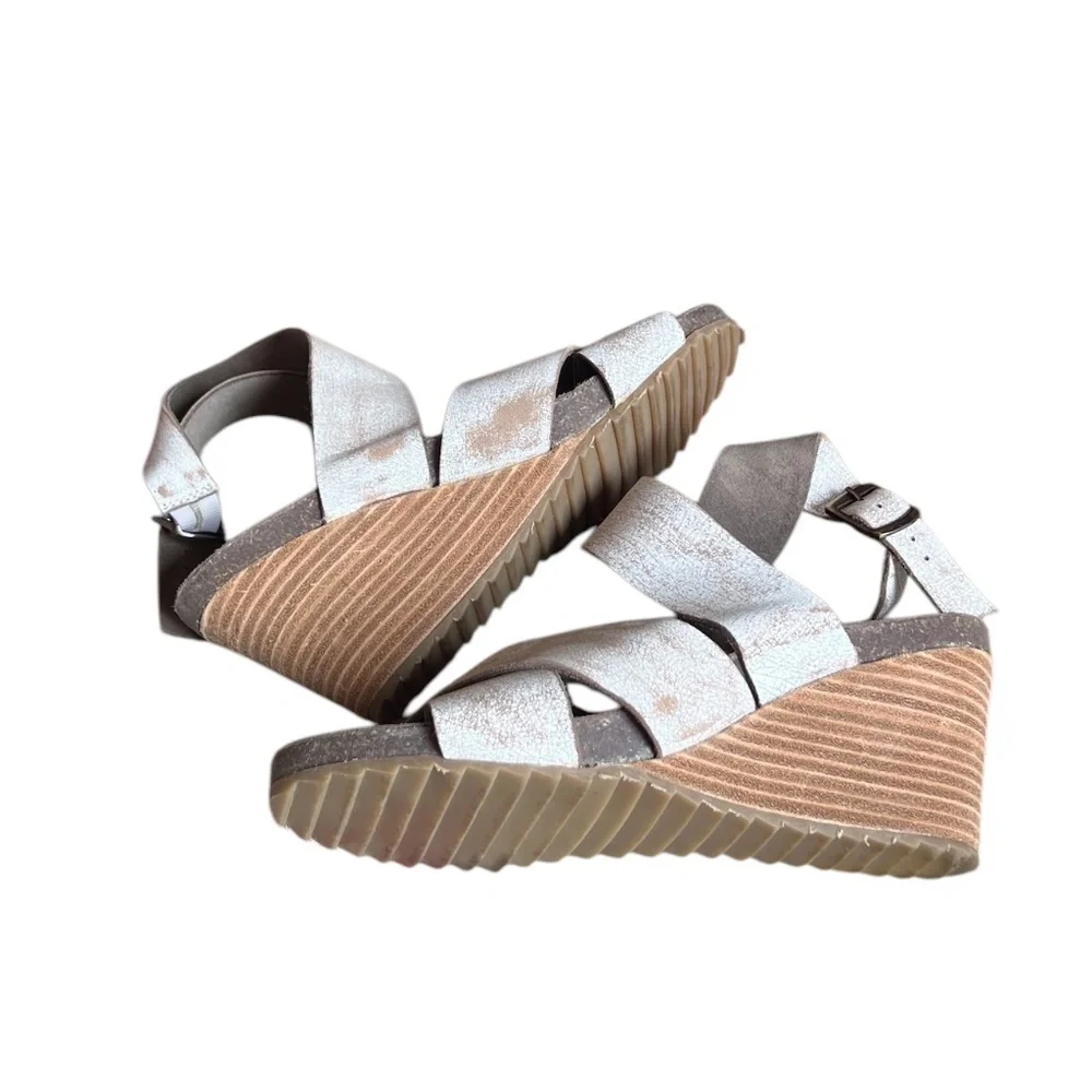 Diba True Women's New View‎ Wedge Casual Sandal's White, Size 10